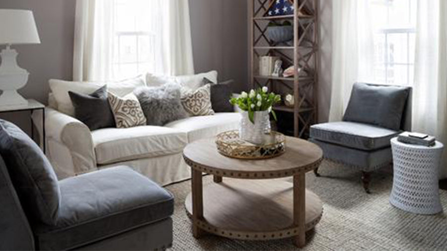 Furniture Classics that Help You in Re-creating a Living Room in Your Backyard