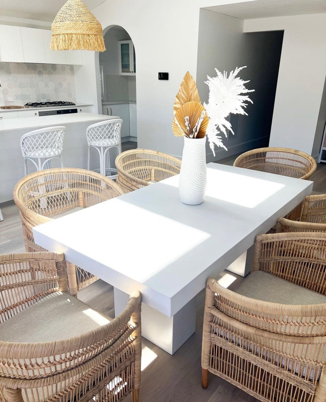 Come Dine with Black Mango